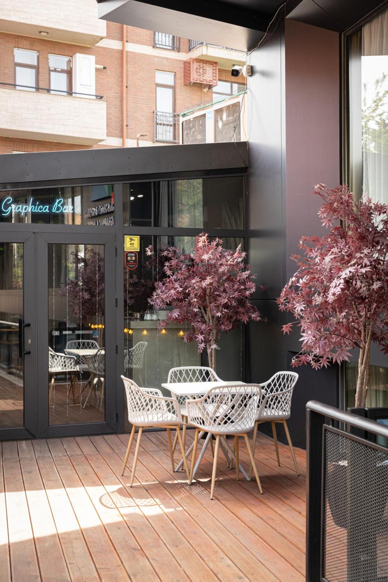 Graphica Tbilisi Hotel Exterior photo